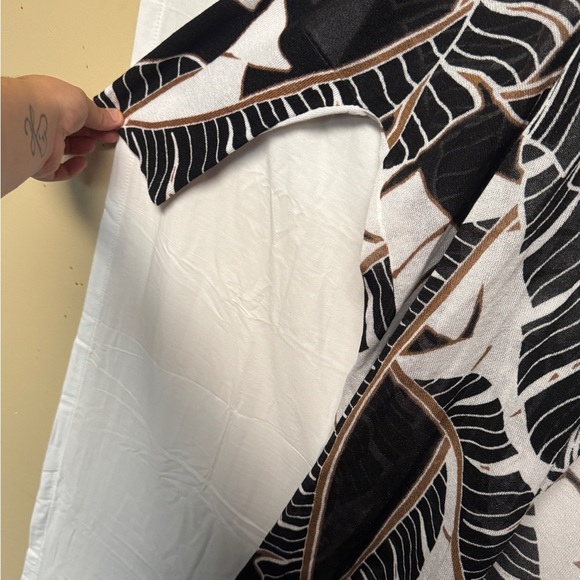 Chico's Palm Print Open Front Knit Dolman Kimono Cardigan Oversized 1 (M/8) Slit - Picture 4 of 6